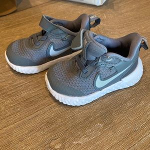Infant nikes